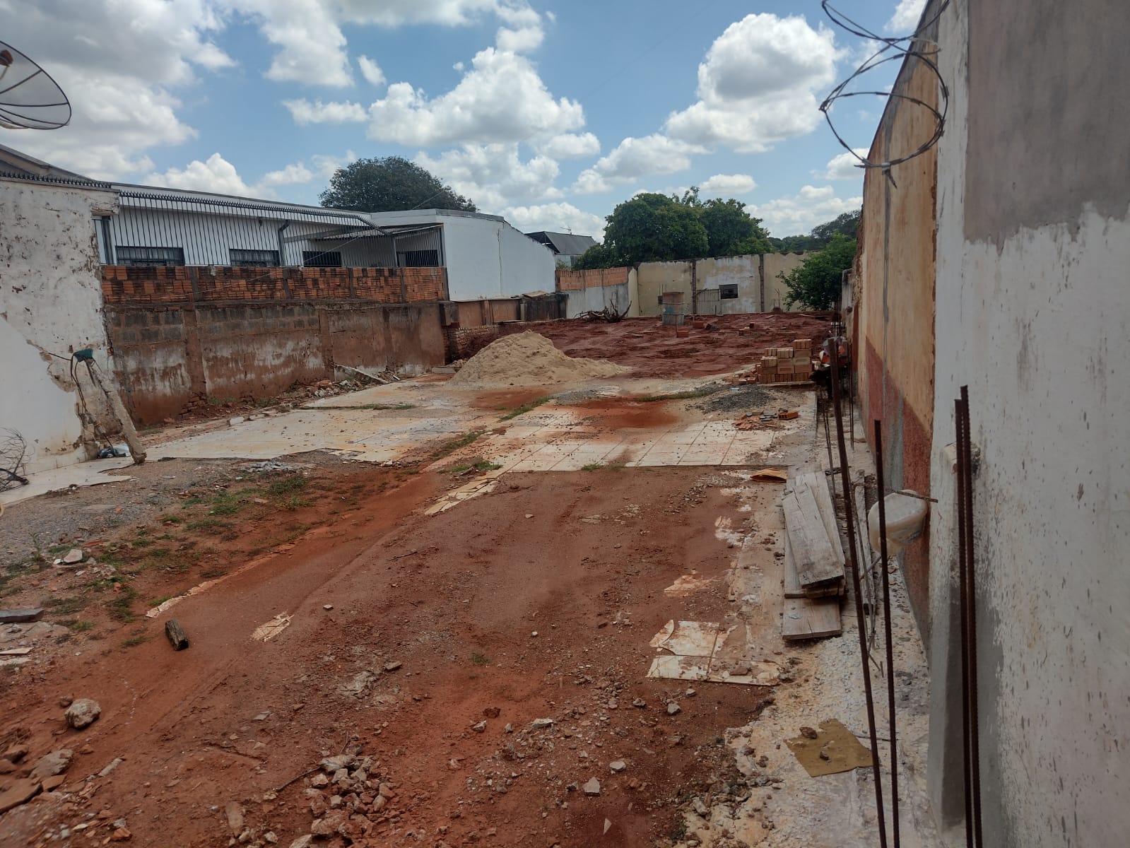 TERRENO NO BAIRRO X